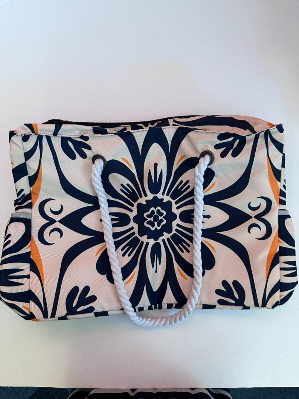 NWOT Canvas Pool/Beach Large Tote w/ Rope Handles